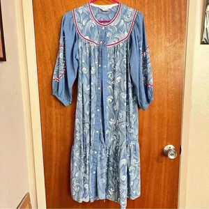 Vintage house dress made in the USA size 12
